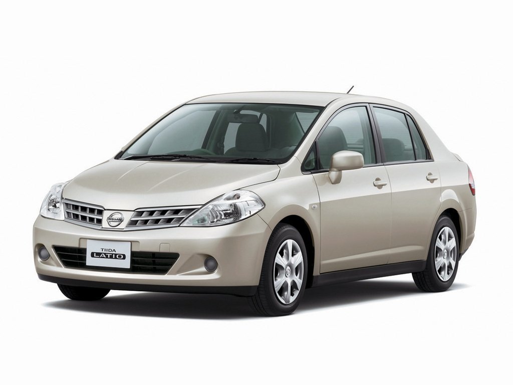 Nissan Tiida правый руль